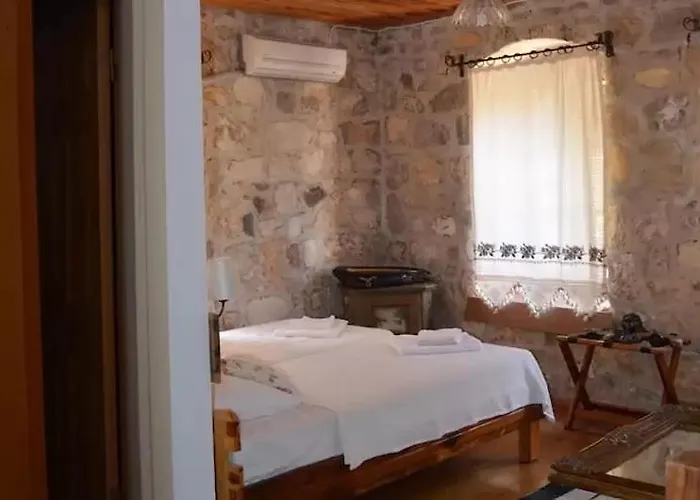 Kispet Marti Boutique