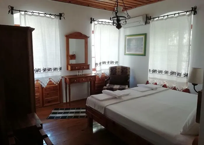 Kispet Marti Boutique