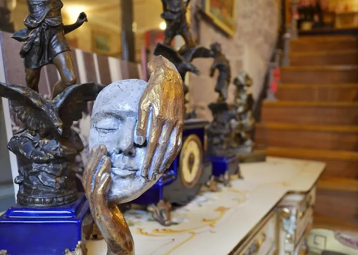 Kispet Marti Boutique