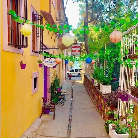 Kispet Marti Boutique Гостьовий будинок *