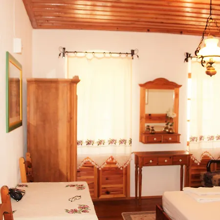 Kispet Marti Boutique