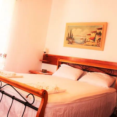 Kispet Marti Boutique