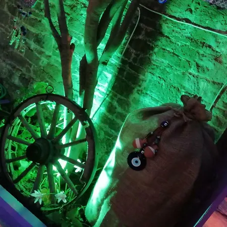 Kispet Marti Boutique Гостьовий будинок *