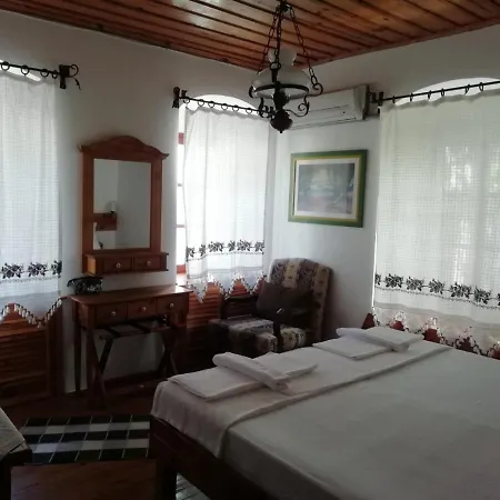 Konukevi Martı Boutique Ayvalı