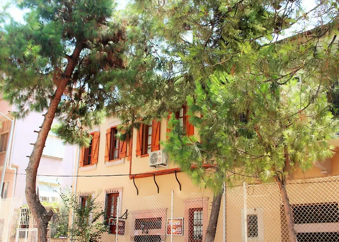 Kispet Marti Boutique